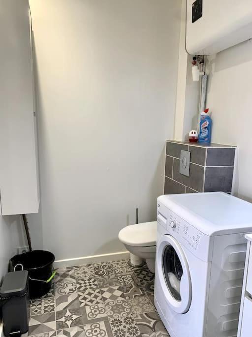 La Garde : joli studio dans résidence Exterior foto